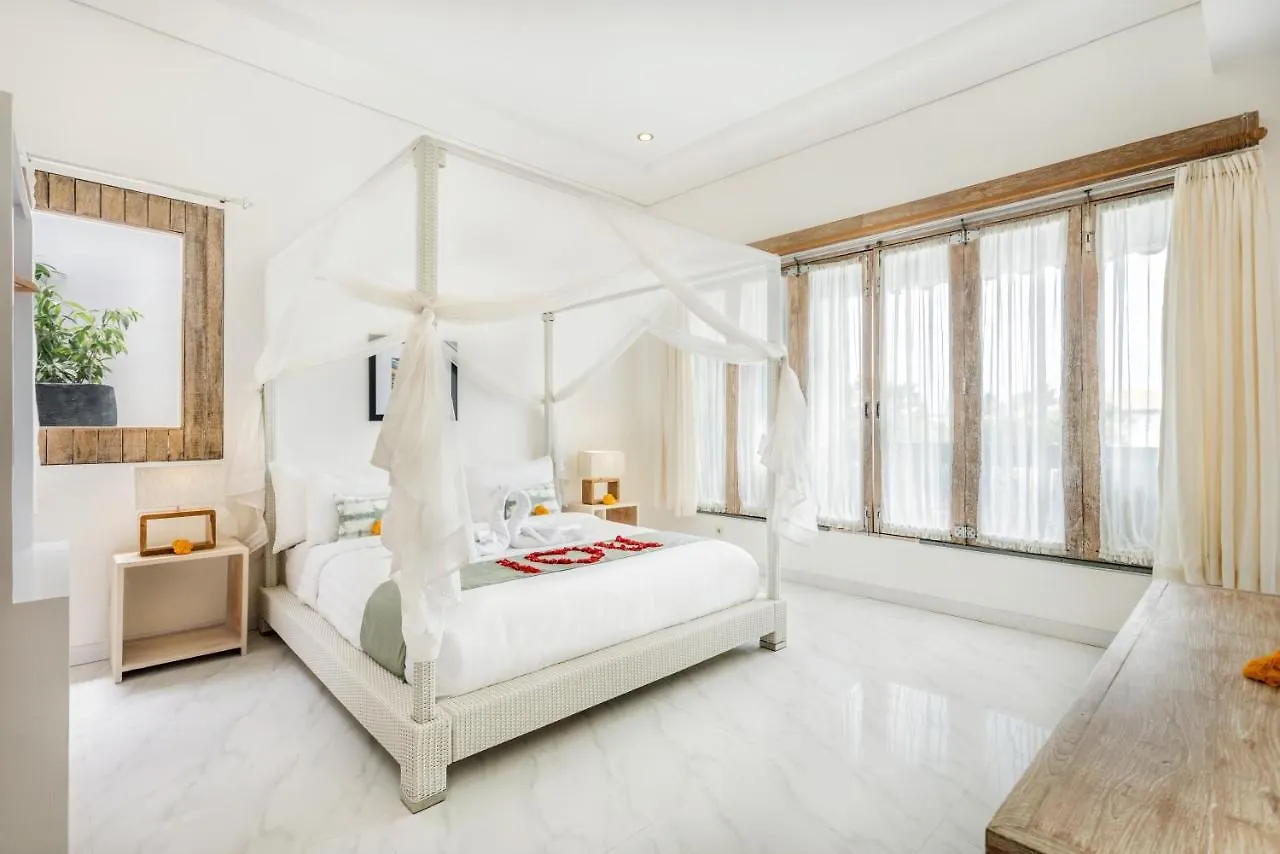 Villa Lavana - 3 Bedrooms Seminyak 0*,  Indonésie